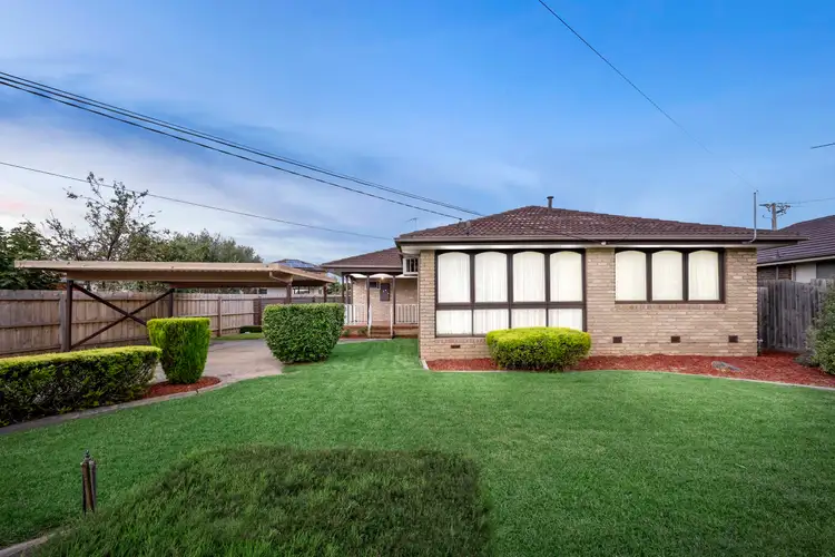 24 Snaefell Crescent, Gladstone Park VIC 3043