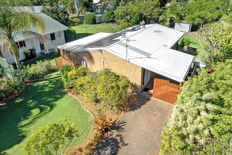 Second view of Homely house listing, 4 Venice Court, Point Vernon QLD 4655