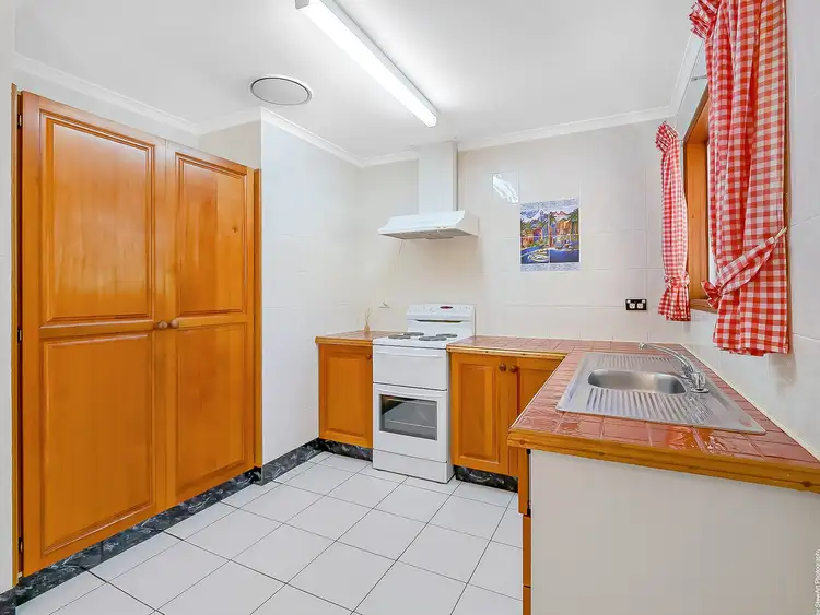 Fifth view of Homely house listing, 4 Venice Court, Point Vernon QLD 4655