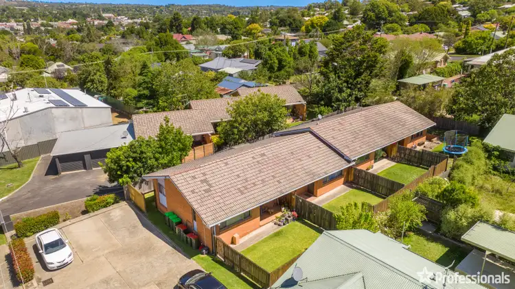 1/10 Dawson Avenue, Armidale NSW 2350