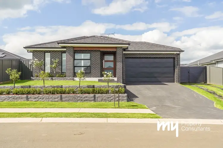 6 Seymour Road, The Oaks NSW 2570