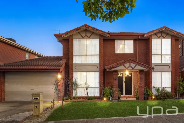 9 Glenbruar Drive, Hillside VIC 3037