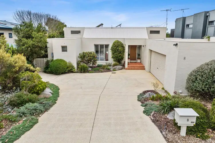 8 Ocean View Crescent, Torquay VIC 3228