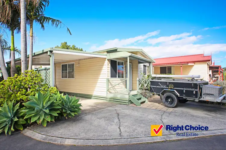 67 Angophora Crescent