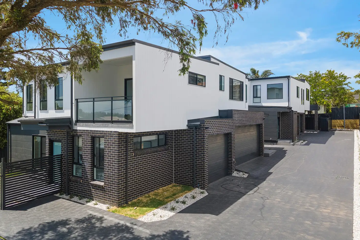Main view of Homely townhouse listing, 4/28 Girraween Avenue, Lake Illawarra NSW 2528
