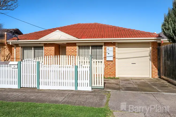 10 Erinbank Crescent, Westmeadows VIC 3049