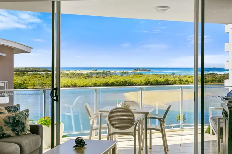 8/128 Duporth Avenue, Maroochydore QLD 4558