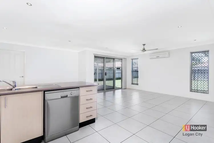 Fifth view of Homely house listing, 10 Allart Court, Marsden QLD 4132