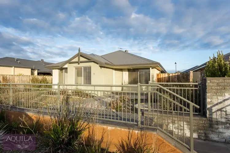 19 Grassdale Parkway, Ellenbrook WA 6069