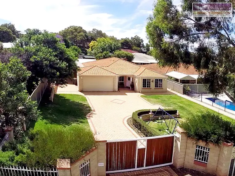 12 Wooloomooloo Road, Greenmount WA 6056