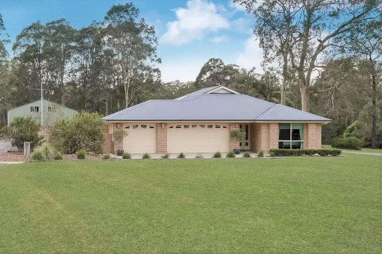 11 Stapleton Street, Falls Creek NSW 2540