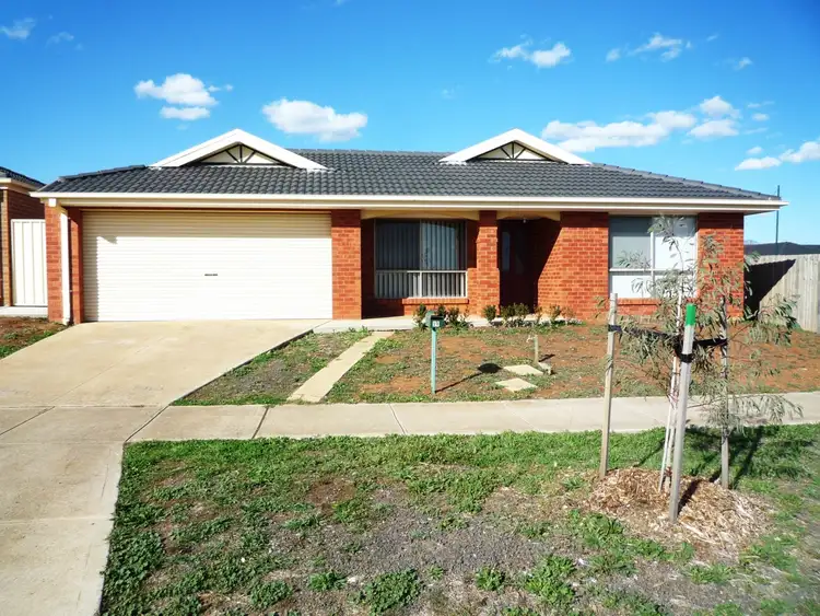 94 Black Knight Way, Kurunjang VIC 3337