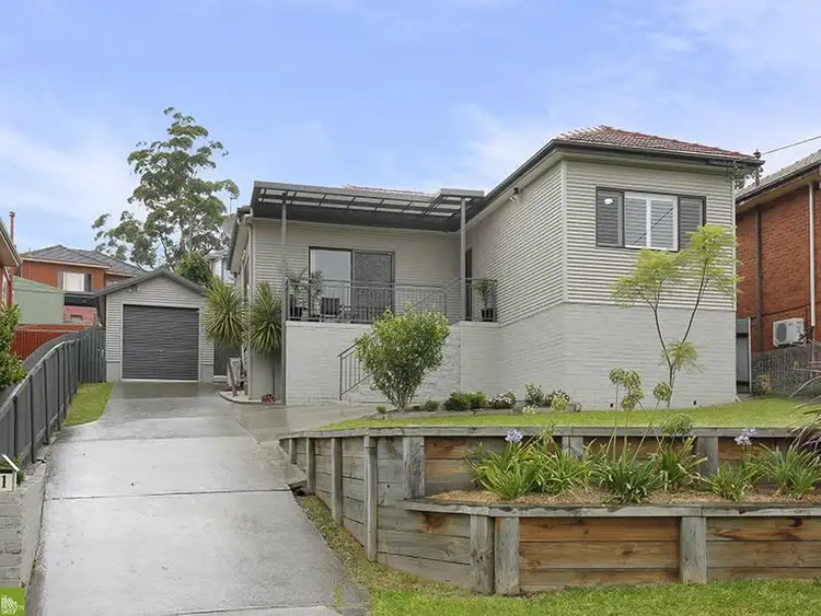 41 Cummins Street, Unanderra NSW 2526