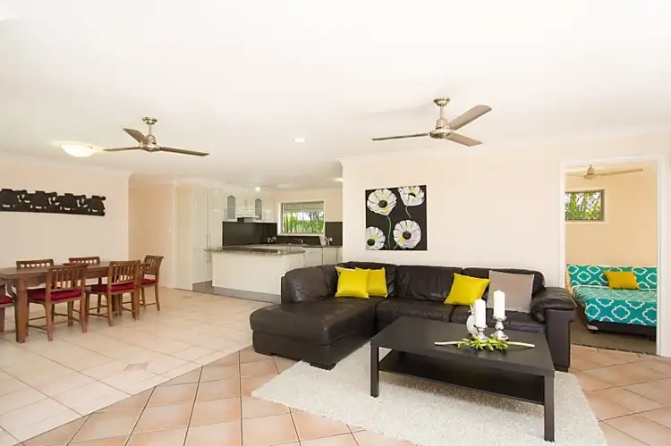 37 Saffron Street, Elanora QLD 4221