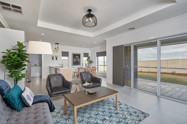 Fourth view of Homely house listing, 7 Morris Crescent, Gobbagombalin NSW 2650