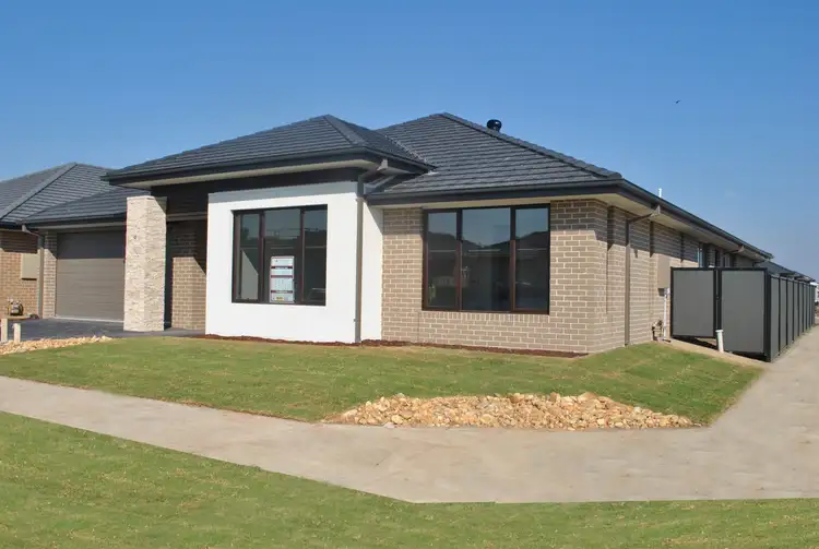 Second view of Homely house listing, 58 Wilkiea Crescent, Cranbourne North VIC 3977