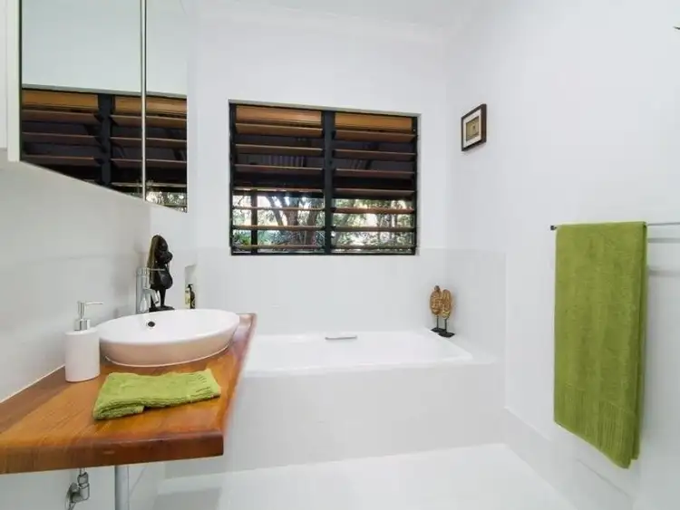 Sixth view of Homely house listing, 9-11 Maori Close, Clifton Beach QLD 4879
