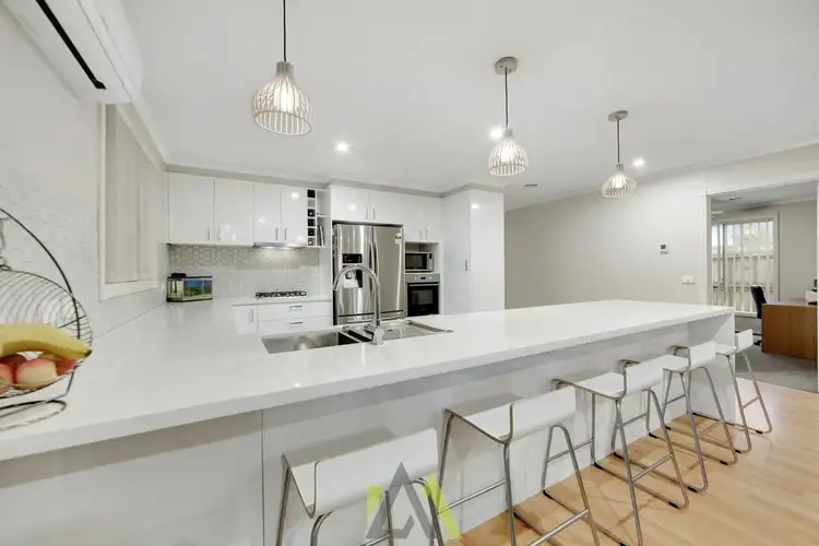 Fifth view of Homely house listing, 8 Lady Emily Way, Skye VIC 3977