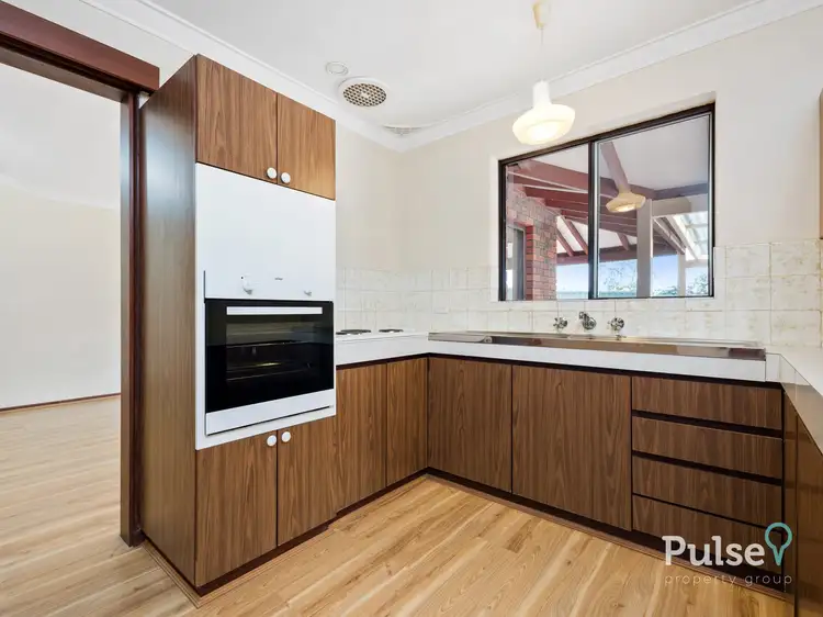 Fourth view of Homely house listing, 2/15 The Parapet, Willetton WA 6155