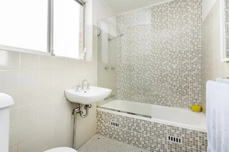 Sixth view of Homely apartment listing, 4/4 Nicholson Street, Wollstonecraft NSW 2065
