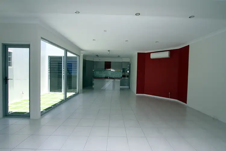 Third view of Homely house listing, 7 Satinwood Avenue, Urraween QLD 4655