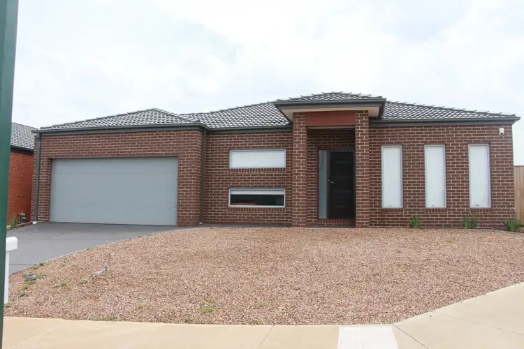 34 Manooka Rd, Brookfield VIC 3338