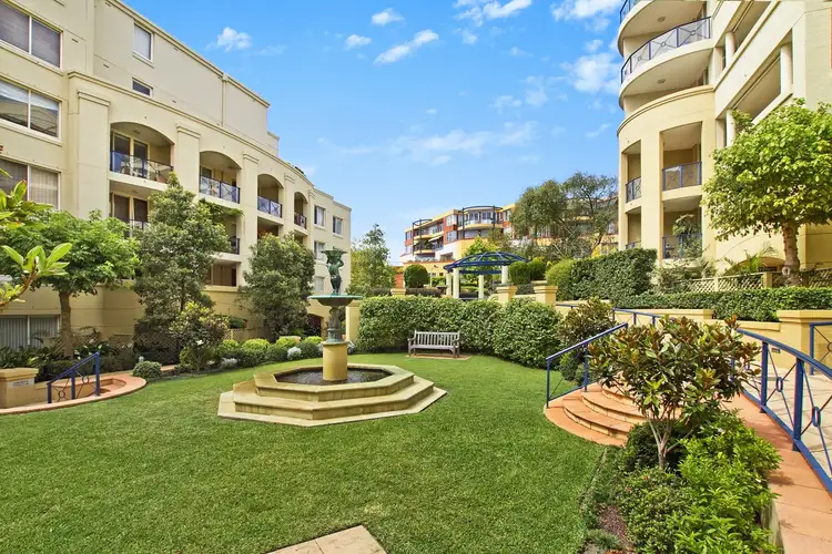 Third view of Homely apartment listing, 15B/2 Brady Street, Mosman NSW 2088