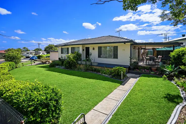 82 Kookaburra Parade, Woodberry NSW 2322