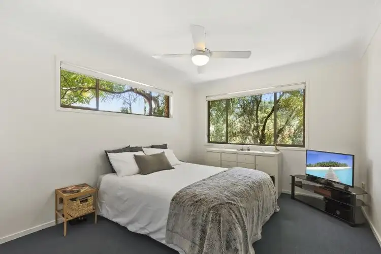 Sixth view of Homely semi-detached listing, 2/27 Hillcrest Avenue, Tugun QLD 4224