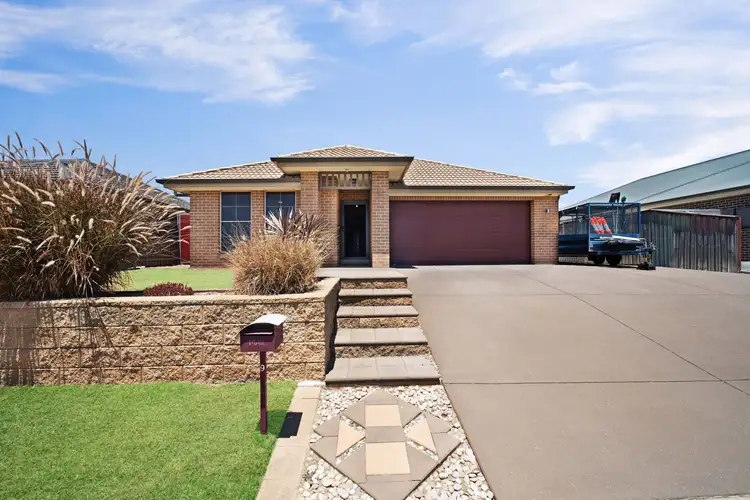 9 Grasshawk Drive, Chisholm NSW 2322