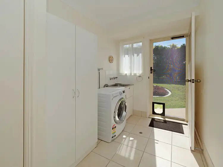 Sixth view of Homely house listing, 8 Avery Court, Dundowran Beach QLD 4655