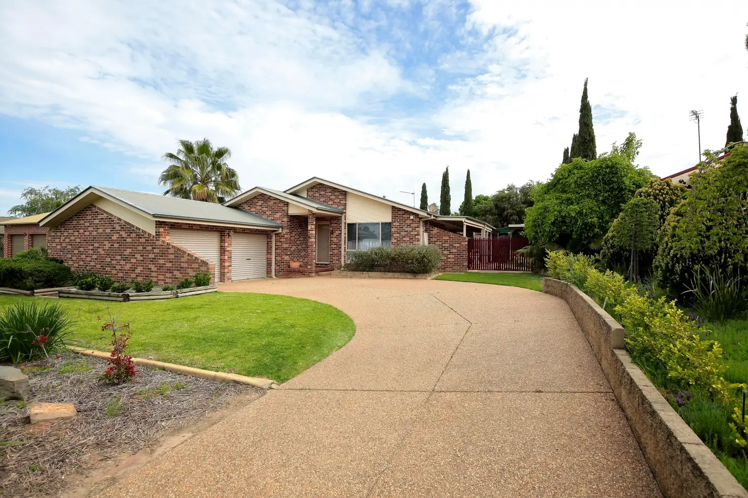 Main view of Homely house listing, 9 Jabiru Place, Glenfield Park NSW 2650
