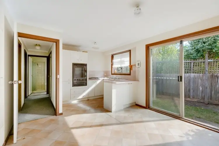 Fifth view of Homely unit listing, 2/10 Sassafras Drive, Frankston VIC 3199