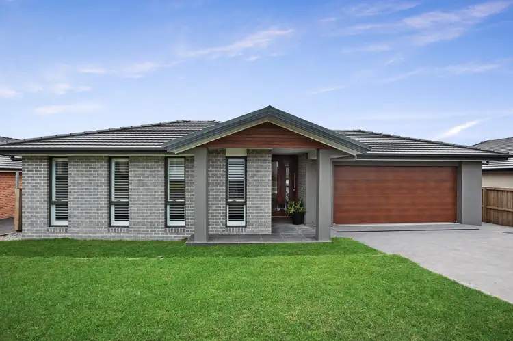 21 Pinchtail Street, Chisholm NSW 2322