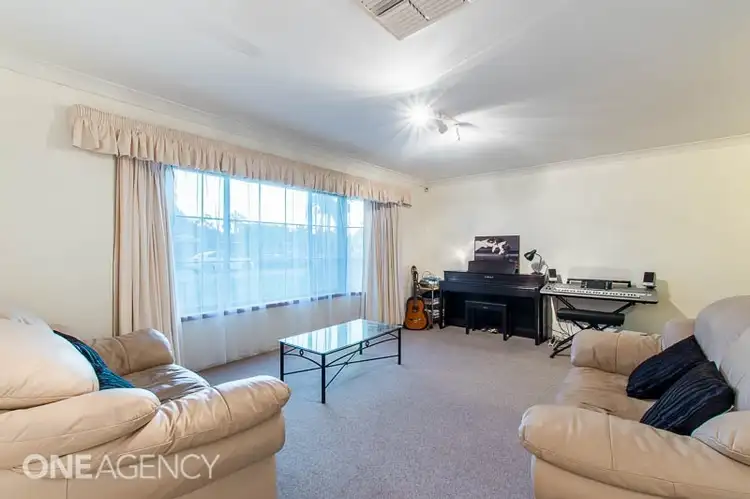 Second view of Homely house listing, 25 Montrose Circle, Camillo WA 6111