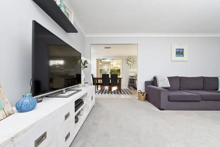 Second view of Homely house listing, 2/21 Lantry Place, Anna Bay NSW 2316