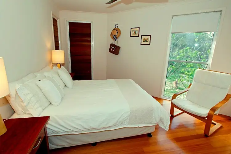 Second view of Homely house listing, 2/5 Pratt Crt, Point Lookout QLD 4183