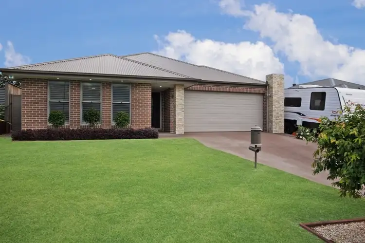 Main view of Homely house listing, 37 Duskdarter Street, Chisholm NSW 2322