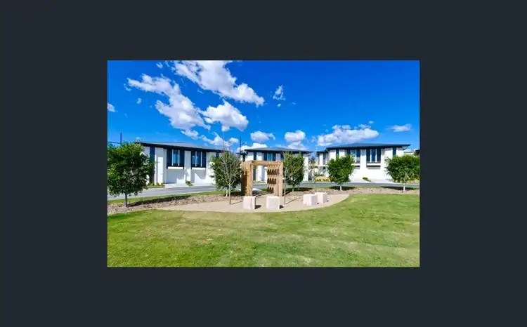 60/18 Archipelago Street, Pacific Pines QLD 4211