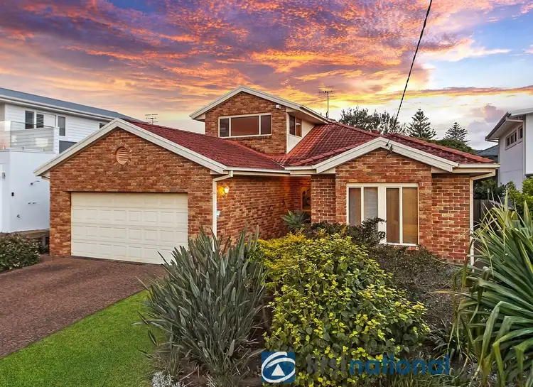 40 Lake Street, North Avoca NSW 2260
