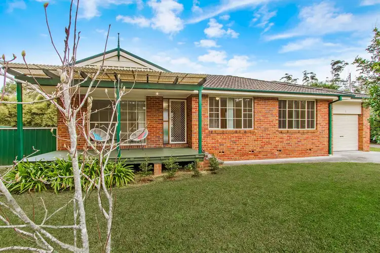 9 Kathleen Morreau Rd, Niagara Park NSW 2250
