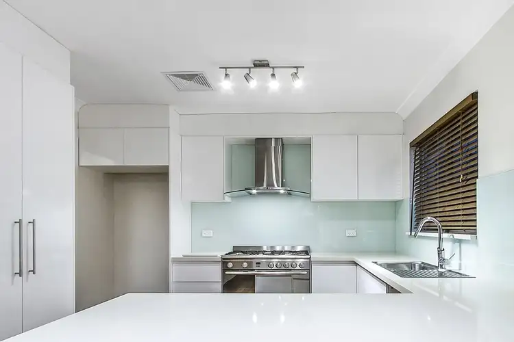 12 Craigend Street, Wyoming NSW 2250