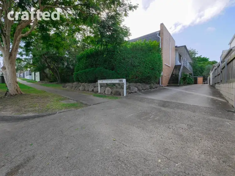 2/86 Rialto Street, Greenslopes QLD 4120