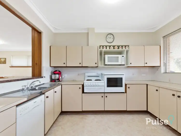 Seventh view of Homely house listing, 5 Rummer Way, Bateman WA 6150