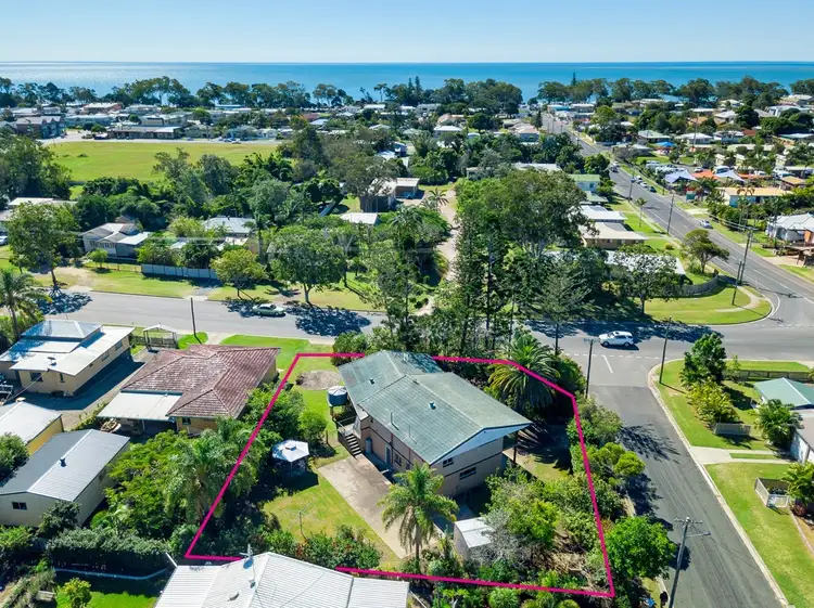 289 Torquay Terrace, Torquay QLD 4655