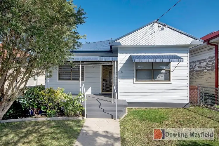 10 Woodstock Street, Mayfield NSW 2304