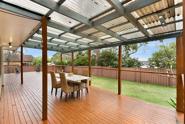 69 Cooriengah Heights Road, Engadine NSW 2233