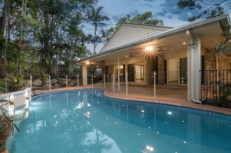 168 Ninth Avenue, St Lucia QLD 4067