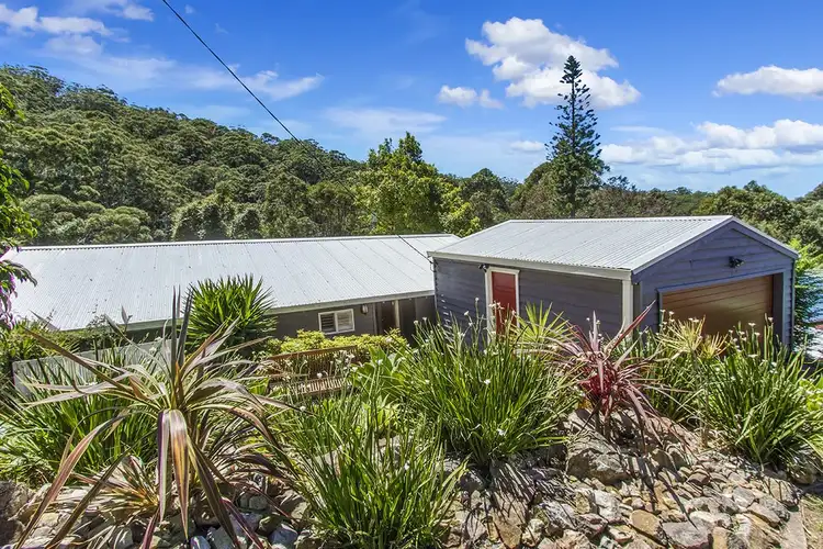 11 Rubie Crescent, East Gosford NSW 2250