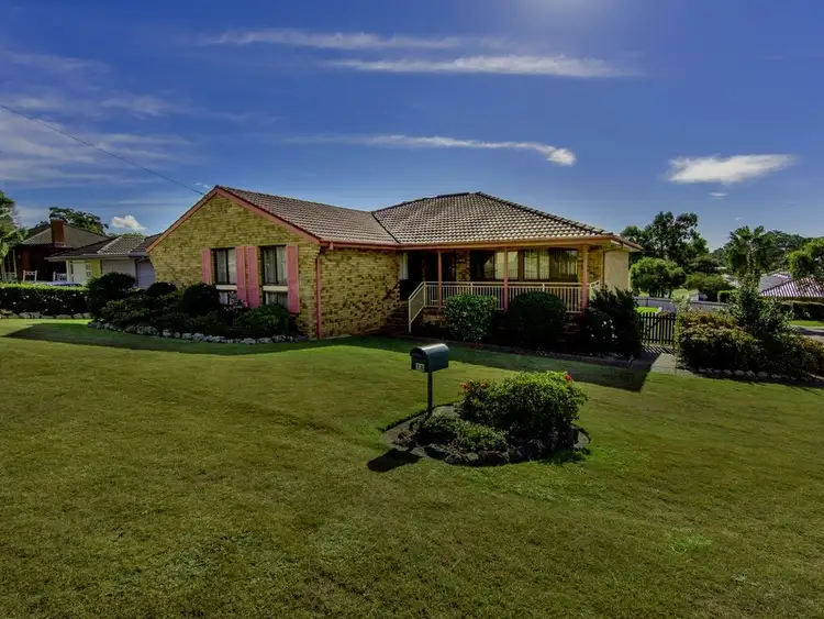 18 Elizabeth Street, Eleebana NSW 2282